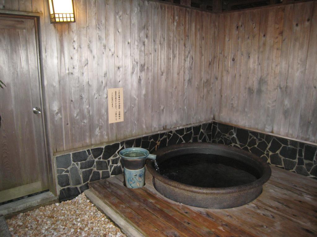 מלון Aichi Utsumionsen Ichizu מראה חיצוני תמונה